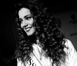 Helpful Tips on How to Take Care of Your Long Curly Hair