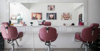 15 Things Your Hairstylist Wants You to Know but Won’t Tell You
